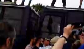 #مباشر مظاهرة أمام السفارة الإسرائيلية في العاصمة اليونانية أثينا في الذكرى الـ 70 للنكبة، وتنديدا بالمجازر التي يرتكبها الاحتلال بغزة ورفضا لنقل السفارة الأمريكية للقدس.