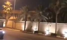 #شاهد
السعودية: فيديو يتداوله نشطاء لإطلاق النارالكثيف قرب قصر الملك سلمان في حي الخزامي بالرياض