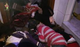 مشاهد مروعة +18

#فيديو النظام السوري يقصف دوما بالكيماوي ويحصد أروح 150 مدنيًا ويصيب أكثر من 1000 آخرين