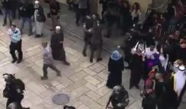#فيديو اعتداء وحشي لقوات الاحتلال على المتظاهرين في حيّ الواد بالقدس المحتلة