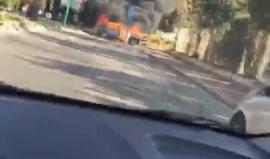 #شاهد: مقتل إسرائيلي وجرحى جراء انفجار سيارة بمدينة حيفا المحتلة قبل قليل وشرطة الاحتلال ترجح الخلفية "جنائية"