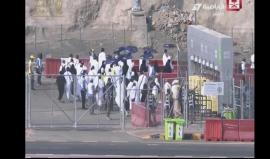 #شاهد حجاج بيت الله يصعدون لعرفات لأداء ركن الحج الأعظم