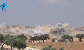 طائرات الأسد تقصف بلدة #حيان بريف #حلب الشمالي بالبراميل المتفجرة