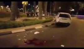#فيديو من مكان عملية الطعن التي أسفرت عن مقتل جندي إسرائيلي في منطقة  عراد بالنقب المحتل مساء اليوم