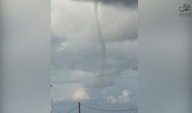 "عمود المياه" غرب خانيونس - قطاع غزة أمس