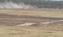 #شاهد
مركز #حلب الإعلامي: تسجيل مصور يوثق لحظة استهداف قوات النظام بالصواريخ الحرارية سيارة مدنية عند طريق الكاستيلو.