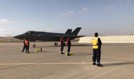 هبوط ثلاث طائرات إف - 16 داخل مطار عسكري إسرائيلي جنوب فلسطين المحتلة بعد وصولهم من واشنطن