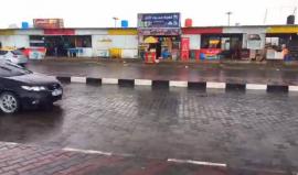 تساقط الأمطار في ميناء غزة