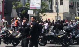 #فيديو إصابة مستوطن بعدة طعنات في القدس المحتلة واطلاق النار على المنفذ والاحتلال يواصل التحقيق في ظروف الحادث