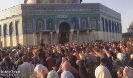 مشاهد من احتفالات المقدسيين في باحات المسجد الأقصى اليوم 
تصوير ابراهيم السنجلاوي 
#القدس_تنتصر