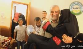 #شاهد : لقاء مع الطالبة مني فؤاد حمد السادس مكرر علي مستوي #فلسطين في الفرع الأدبي من رفح جنوب قطاع غزة .