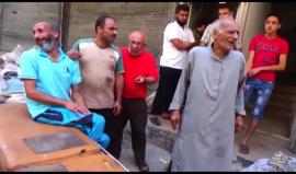 مشاهد مؤثرة..
"الاثنين راحوا" .. أب يبكي ولديه اللذين فقدهما بالقصف على حي طريق الباب في #حلب ظهر اليوم