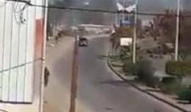 #شاهد | إحدى الغارات الصهيونية التي استهدفت الإدارة المدنية شرق جباليا شمال قطاع غزة اليوم .