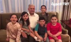 #شاهد| رئيس الوزراء التركي بن علي #يلدريم يتابع نتائج الاستفتاء على التعديلات الدستورية برفقة أحفاده