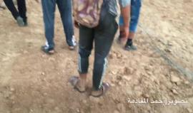 #فيديو 

من المواجهات العنيفة التي إندلعت شرق البريج وسط قطاع غزة وتمكن الجماهير من سحب أجزاء من السياج الفاصل ..