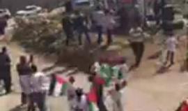 #بث_مباشر من أمام منزل عائلة الصحفي الأسير محمد القيق واعلان تعليق إضرابه عن الطعام 
تصوير عامر أبو عرفة