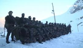تدريبات القوات الخاصة التركية بالجبال في ظل درجات حراراة منخفضة تحت الصفر