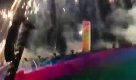 #فيديو المغنّي العالمي Roger Waters يرفع علم #فلسطين خلال حفلة في العاصمة الإيطالية #روما

يشا الى أن المغني "ووترز" غنّى لغزّة وفلسطين كثيرا، وهو يعلن تضامنه دائما مع القضية والمقاومة الفلسطينية