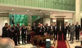 #شاهد لحظة توقيع حركتي حماس وفتح اتفاق المصالحة في القاهرة برعاية مصرية.