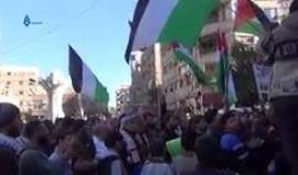 #شاهد ... مظاهرة حاشدة في بلدة يلدا جنوب العاصمة السورية دمشق نصرة للقدس ورفضا لإعلانها من قبل ترامب عاصمة للكيان الإسرائيلي. 

#القدس_عاصمة_فلسطين
#جمعة_النفير_للقدس