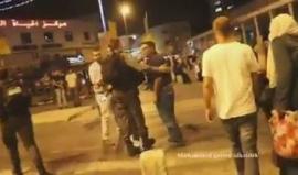 #شاهد قوات الاحتلال تعتدي على الصحفيين في منطقة باب العامود بالقدس المحتلة
تصوير: محمد قاروط ادكيدك