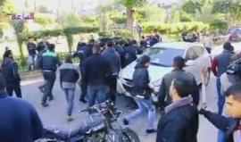 #فيديو لحظة إخراج جثماني الشهيدين القساميين محمود العطل ومحمد الصفدي من مستشفى الشفاء تمهيدا لتشييعهما قبل قليل