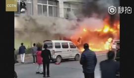 شاهد كيف قفز صيني من بناية تعرضت لحريق هائل !