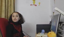 طفلة فلسطينية تُطالب بوضع مقرر دراسي عن المسجد الأقصى المبارك .