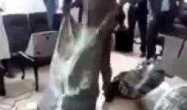 #شاهد| الصومال تصادر 10 ملايين دولار من طائرة إماراتية خاصة