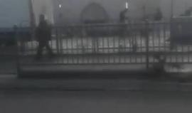 #فيديو قوات الاحتلال تنصب حواجز عسكرية في منطقة باب العمود بالقدس المحتلة ضمن الاجراءات المشددة في المكان

تصوير: علاء الشراونة