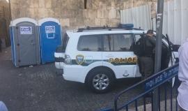 #شاهد | قوات الاحتلال تعتقل شاباً في منطقة باب الأسباط بالقدس المحتلة.