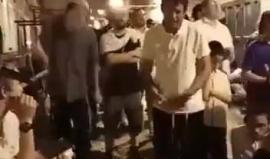 #شاهد
مستوطنون يؤدون طقوساً تلمودية بحماية قوات الاحتلال في منطقة باب القطانين بالقدس المحتلة.