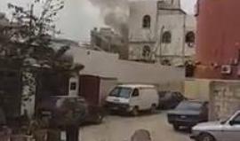 #فيديو حريق في منطقة "الشارع الفوقاني" في مخيم عين الحلوة بسبب الاشتباكات الدائرة