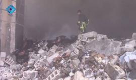 الطيران الحربي يستهدف مدينة "الاتارب" بريف حلب الغربي بصاروخ مظلي ووقوع عدة إصابات واحتراق محل للوقود صباح اليوم