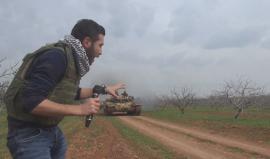 اللحظات الأولى لبدء عملية الثوار العسكرية على مواقع النظام السوري بريف #حماة الشمالي
تقرير معاذ الشامي