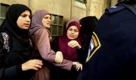 أرقتم الاحتلال وفضحتم جرائمه بأدوات بسيطة وصور ترسل من مكان الحدث لحظة وقوعه بالصحفي والمواطن الصحفي . 

إعداد همة نيوز