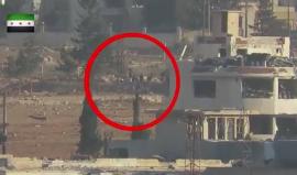 صاروخ تاو يباغت مجموعة من ميليشيا نظام الأسد قرب #حلب