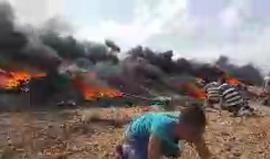 #مباشر المتظاهرون يقتربون من السياج الفاصل شرق المقبرة الشرقية شمال غزة .
#مليونية_العودة 
بث إيهاب عدس