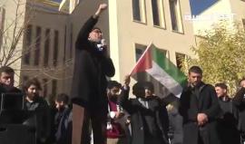 تركيا "تنتفض من أجل القدس" 

#فيديو اتراك يهتفون "خيبر خيبر يا يهود .. جيش محمد سوف يعود"