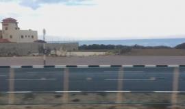 #شاهد .. رحلة قصيرة على الطريق الساحلي في مدينة غزة بعد زخات من المطر صباح اليوم . 

تصوير عطية درويش