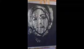 #شاهد
رسم لشهيدة الانتفاضة أشرقت قطناني 
من عمل الفنان مهند صيام