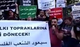 وقفة احتجاجية إمام السفارة الصهيونية في اسطنبول في ذكرى النكبة الـ 69 . 
#نكبة69 
#راجعين