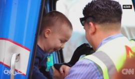 طفل مريض يحقق حلمه المتواضع ليصبح بطلا بجمع النفايات