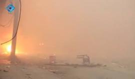 #شاهد| ماذا تفعل قنابل الفسفور الحارق بعد إلقائها من الطيران الحربي على حي الشعار في #حلب المحاصرة وكالة ثقة