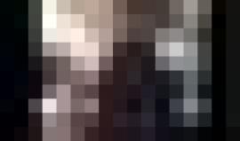 مشاجرات بين طلاب وطالبات وألفاظ نابية  
#شاهد تمزيق صورة عباس في جامعة الأزهر بغزة يشعل الخلافات من جديد بين جناحي فتح من أنصار عباس وأنصار دحلان .