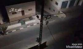 جانب من اقتحام قوات الاحتلال منازل المواطنين في بلدة تقوع جنوب شرق بيت لحم فجر اليوم