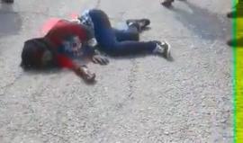 مصادر محلية : الفتاة الفلسطينية التي أطلق جنود الاحتلال النار عليها عقب تنفيذها لعملية طعن على حاجز دوتان هي: نوف عقاب عبد الجبار انفيعات (16 عاماً) من بلدة يعبد قضاء جنين.