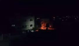 #شاهد
قوات الاحتلال التي تقتحم مدينة دورا جنوب الخليل وتشن حملة اعتقالات.
تصوير محمد موسى الحروب