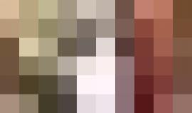 #شاهد تواصل الاقتحامات والنشيد والفقرات التوراتية الجماعية داخل المسجد الأقصى بشكل استفزازي من قبل المستوطنين بحماية قوات الاحتلال.