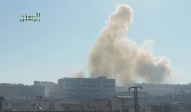 #شاهد الطيران الحربي يُغير على مدينة الرستن في حمص صباح اليوم